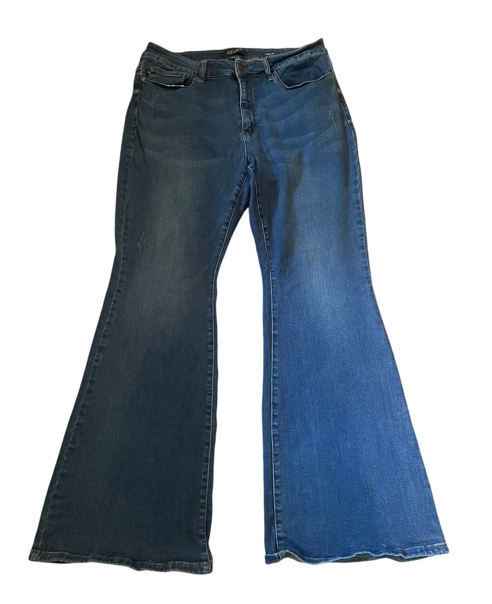 Judy Blue Flare Fit Jeans 18W Pre-Owned